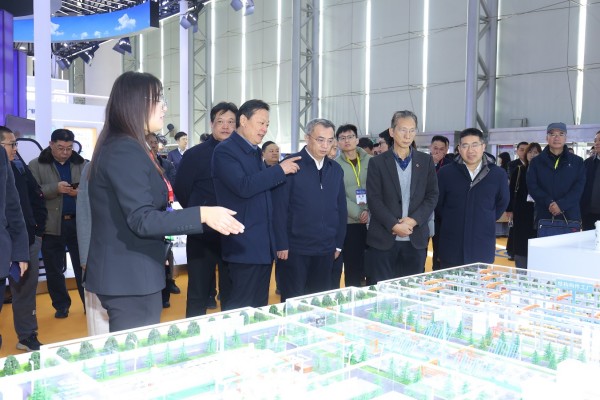 图片 8.jpg 图片 8.jpg