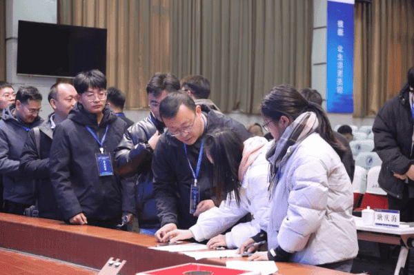 1700718511112913.png 640 (9).png